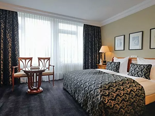 HotelPhoto3
